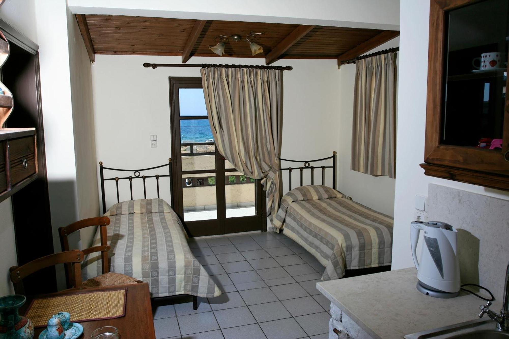 Villa Andreas กูเวส ภายนอก รูปภาพ